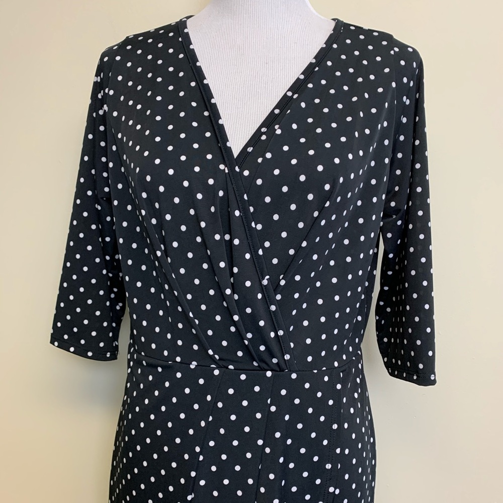 Crossover V-Neck bodice with a faux wrap skirt 1XL - Picture 4 of 13